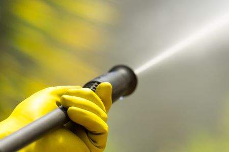 Why The Art Of Pressure Washing Should Be Left To The Professionals